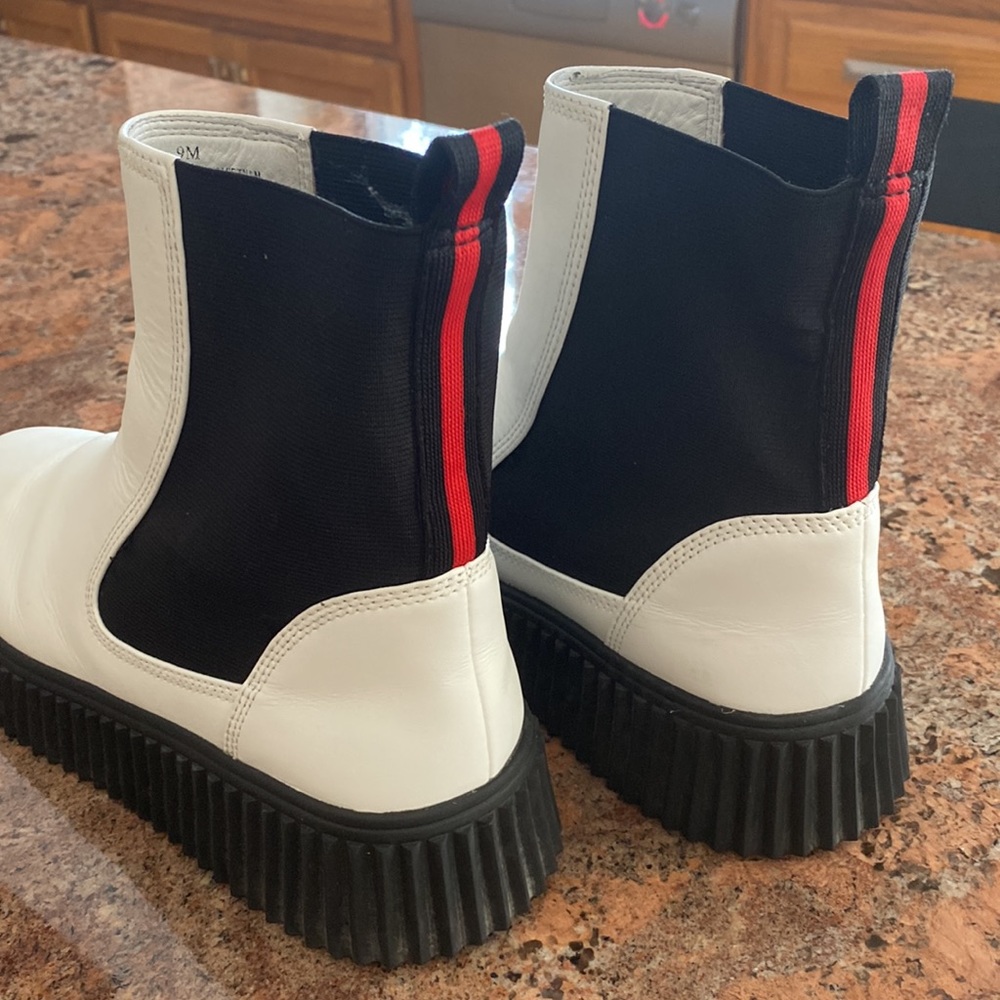 Chelsea boot - Picture 4 of 8